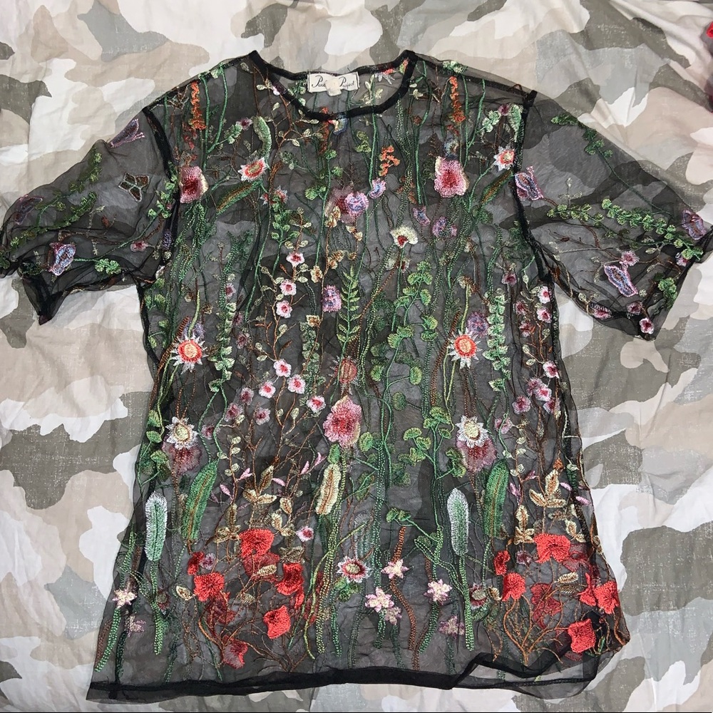 Floral embroidered shirt